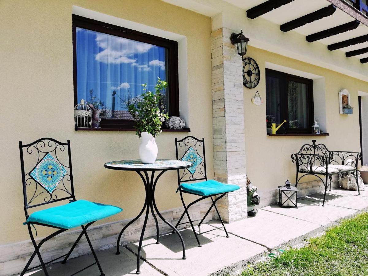 Vila Chic M Hotel Moieciu de Jos Exterior photo